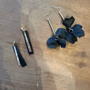 Francesca's Black and Gold Floral Earrings